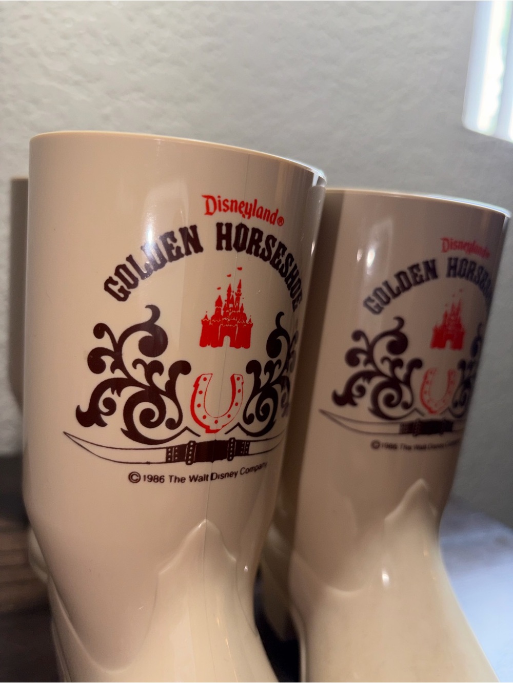 1986 Disneyland Golden Horseshoe Saloon boot mugs- Set Of 4 - Picture 3 of 6